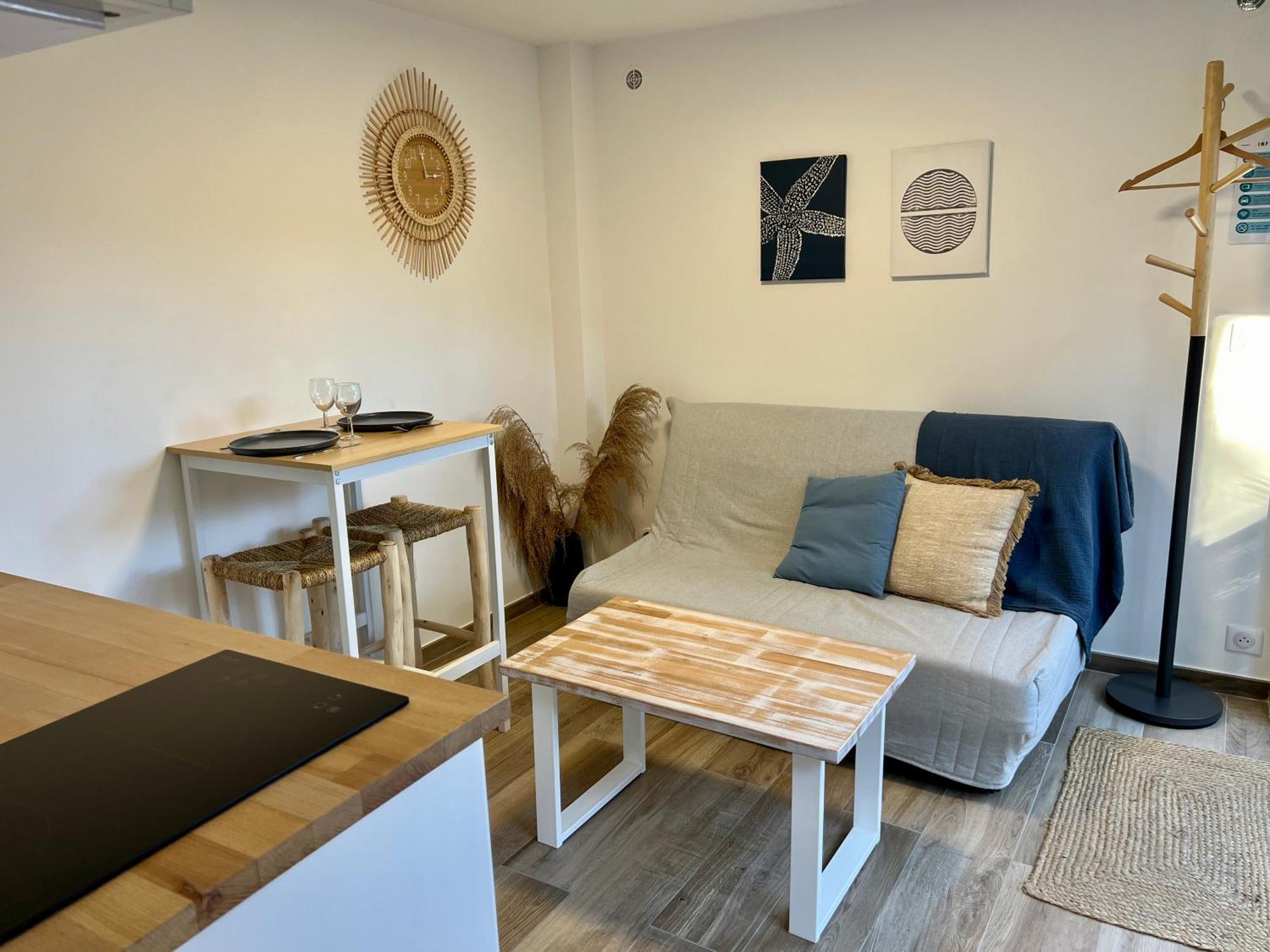 Studio With Private Car Park And Air Con Valbonne Kültér fotó