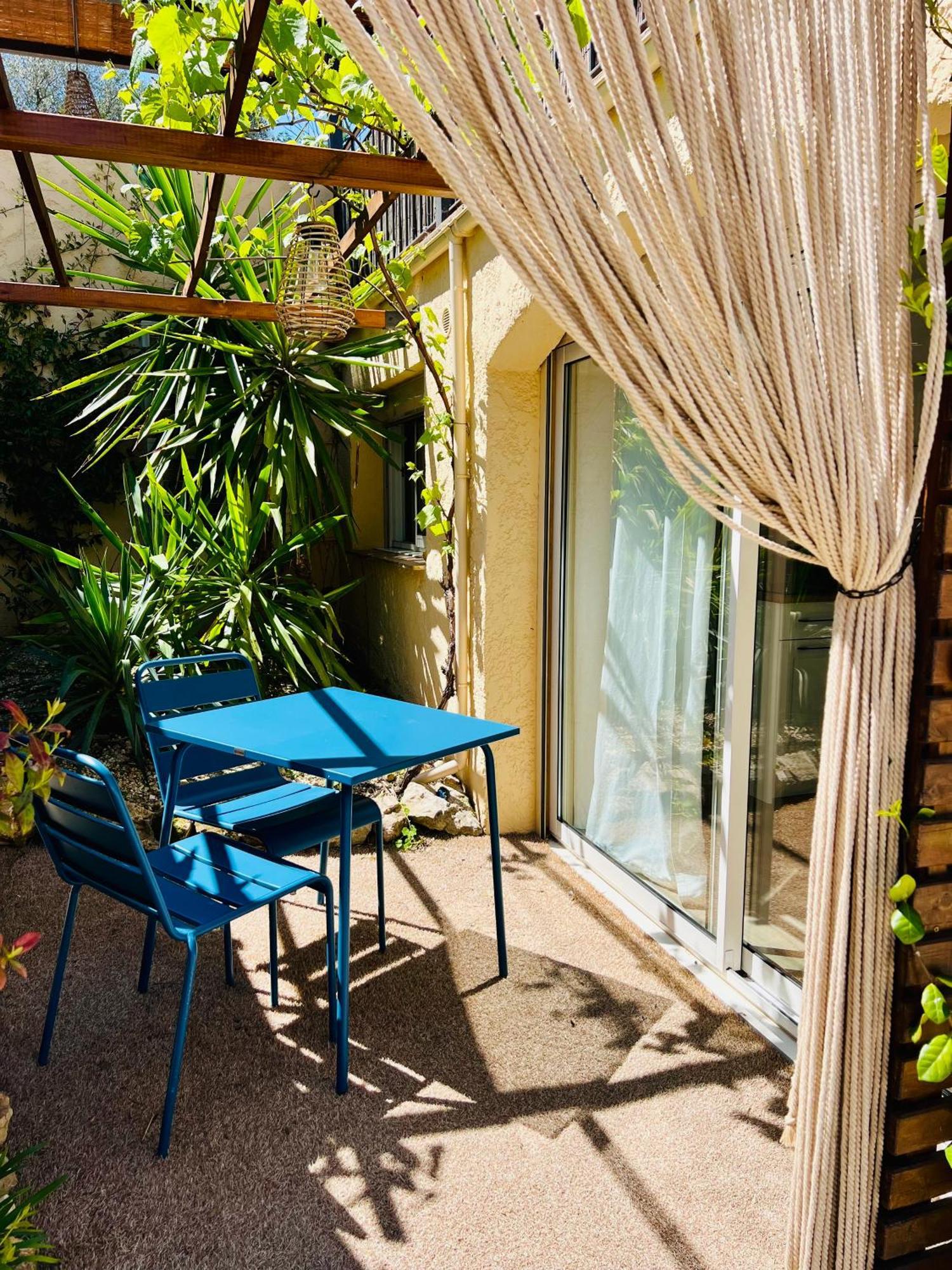 Studio With Private Car Park And Air Con Valbonne Kültér fotó